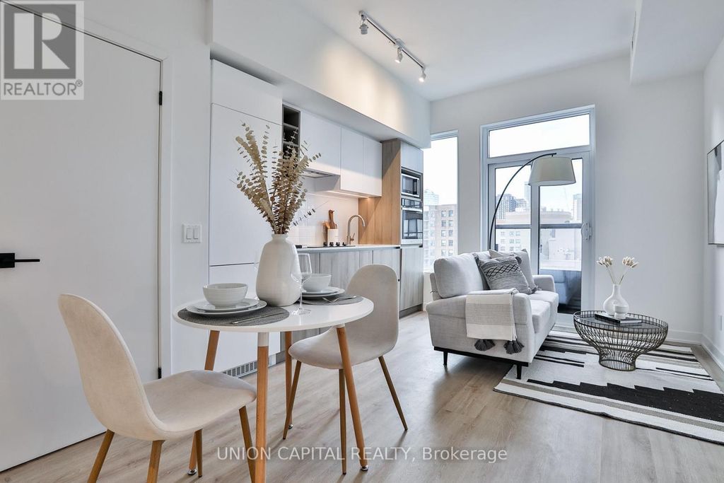 1005 - 319 Jarvis Street, Toronto (moss Park)