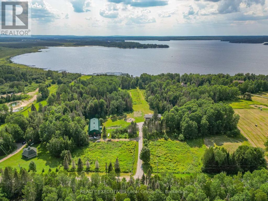 575 Golf Course Road, Chisholm