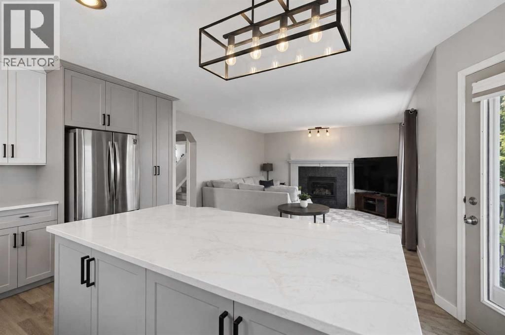 122 Sceptre Close Nw, Calgary