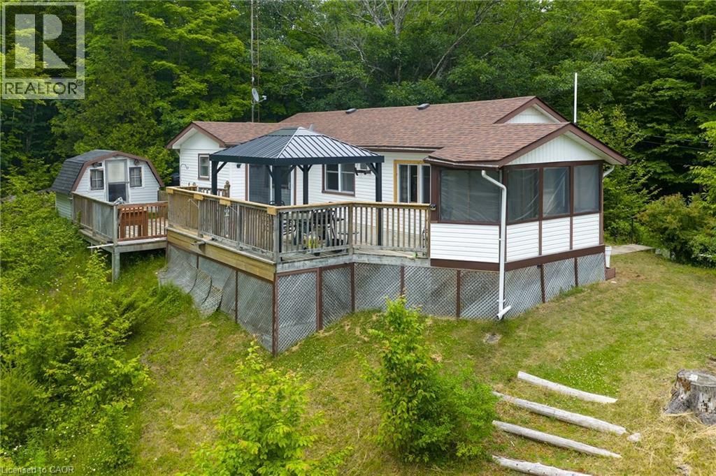 1180 Guigue Road, Sharbot Lake
