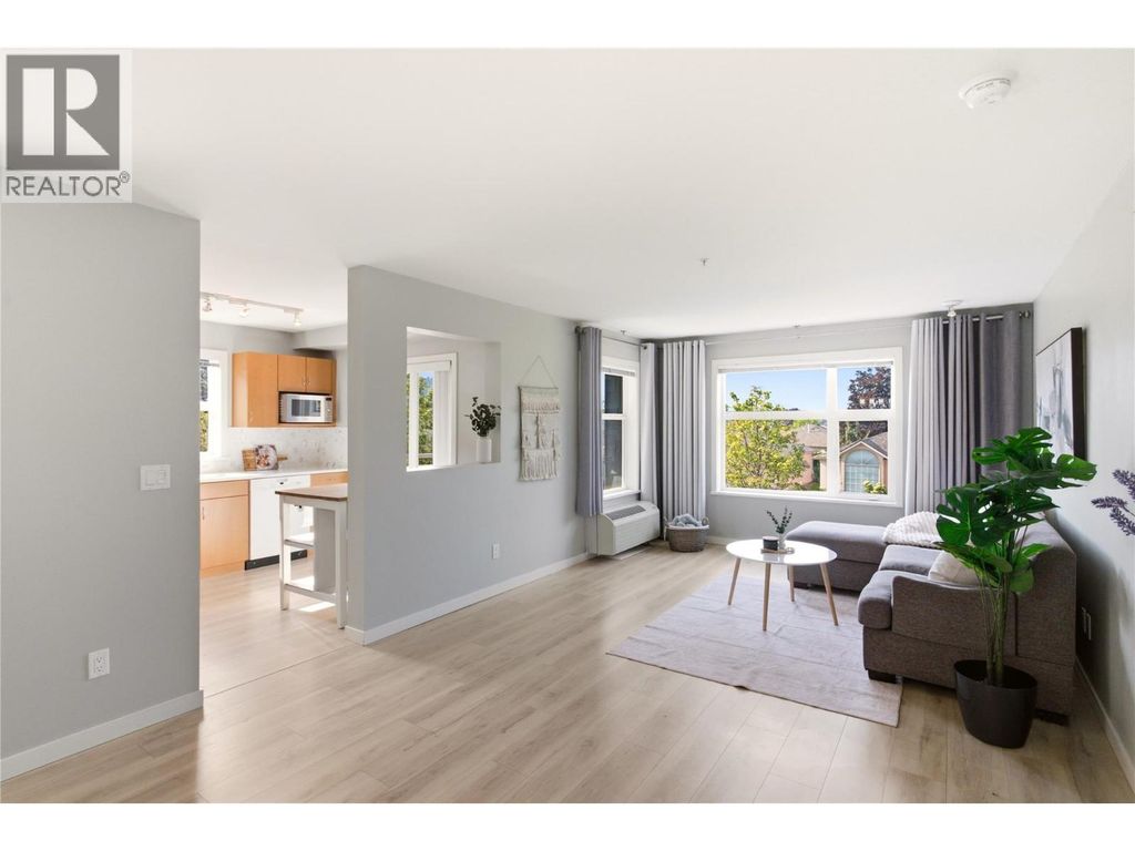 563 Yates Road Unit# 215, Kelowna