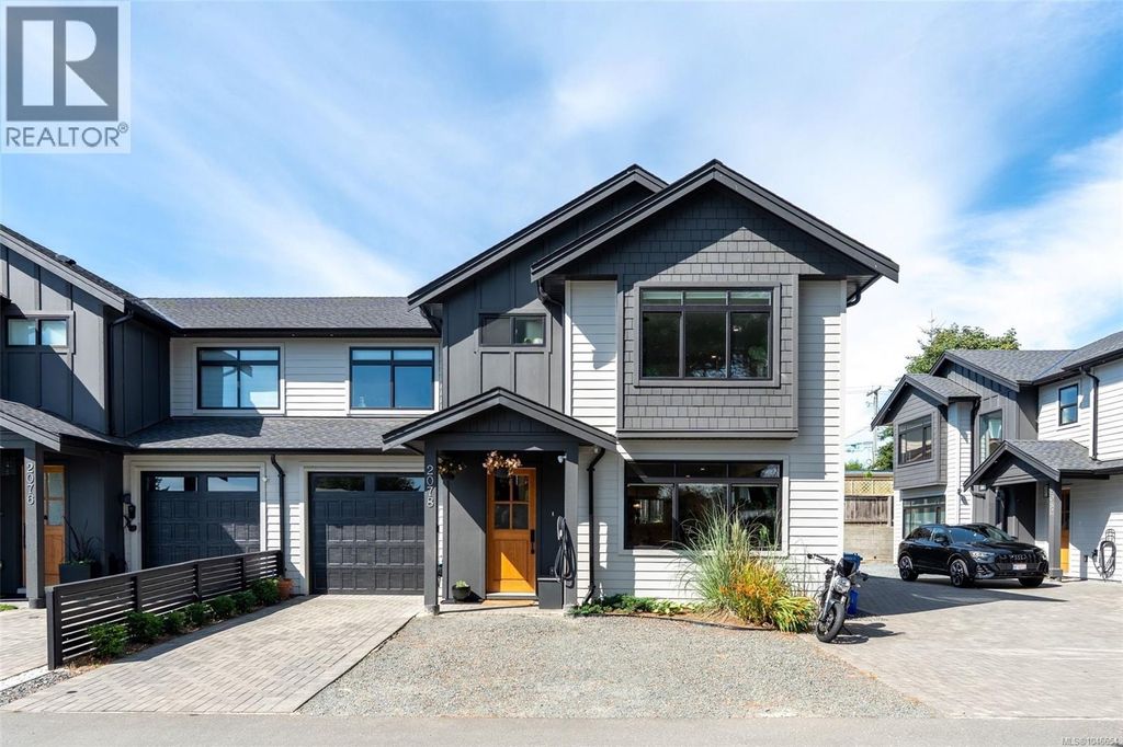 2078 Camden Pl, Sooke