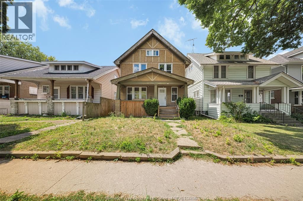 421 Elm Avenue, Windsor