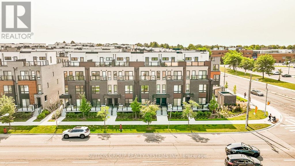11 - 235 Mclevin Avenue, Toronto (malvern)