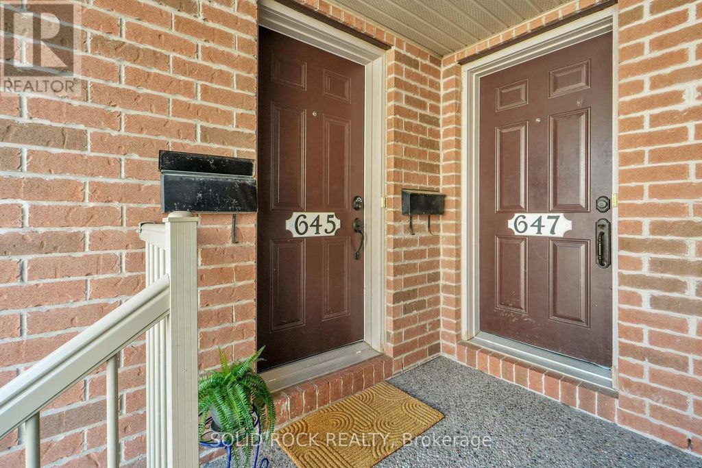 645 Reardon Private, Ottawa