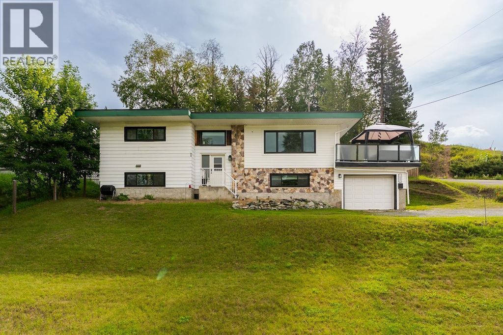 1880 Houghtaling Road, Prince George