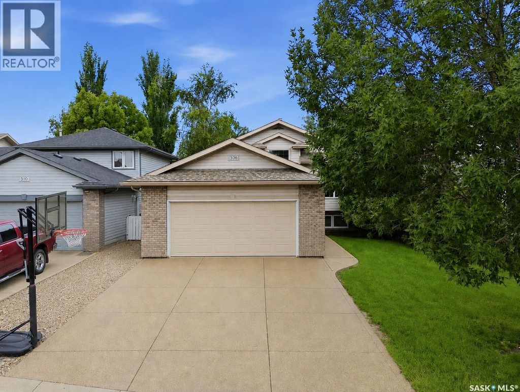 306 Kucey Crescent, Saskatoon