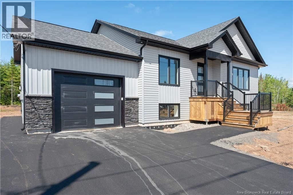 172 Carrington Drive, Riverview
