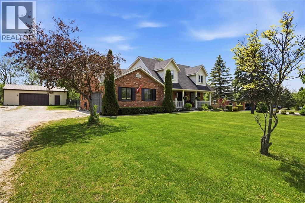 167 Moore Line, Moore Township