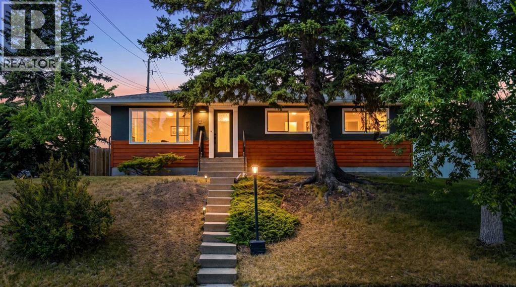 81 White Oak Crescent Sw, Calgary