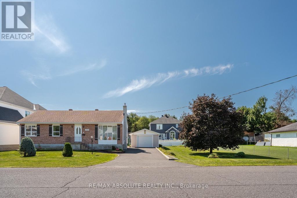 1880 Kingsdale Avenue, Ottawa