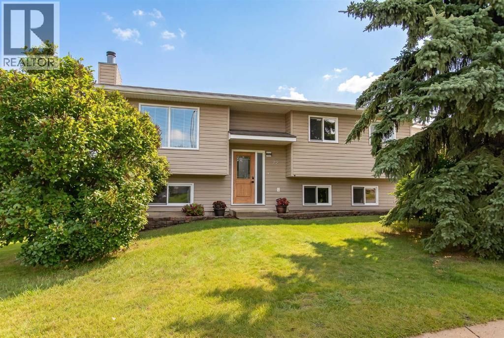 22 Bruns Crescent, Lacombe