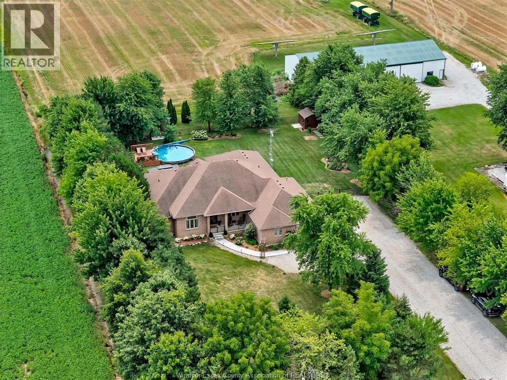 2207 South Middle Road, Lakeshore