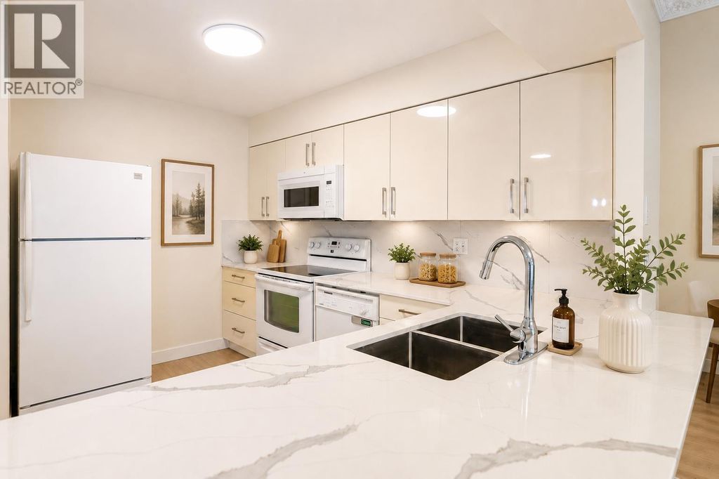 603 2468 E Broadway, Vancouver