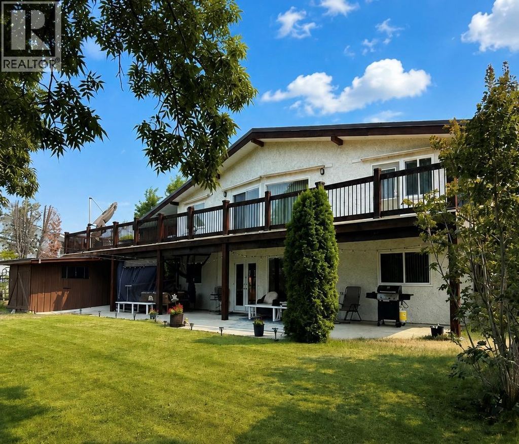 7562 Crest-a-way Road, Oliver