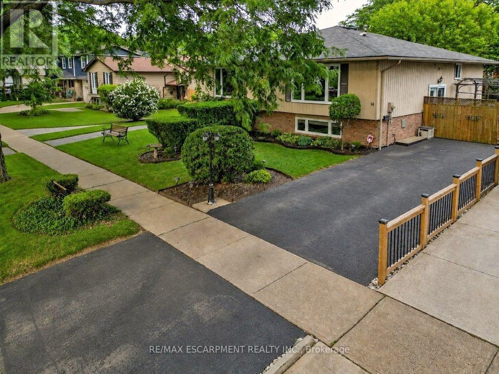 14 Woodeden Road, Grimsby (grimsby Beach)