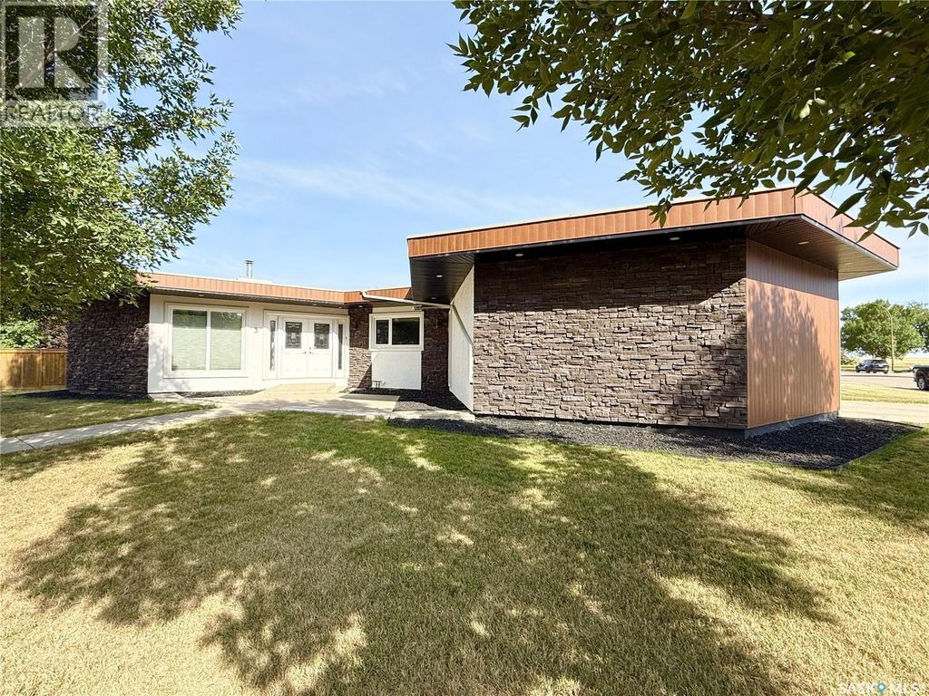 3 Mclelland Bay, Weyburn