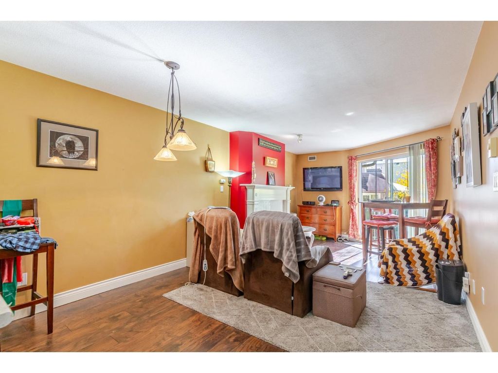 318 15110 108 Avenue, Surrey
