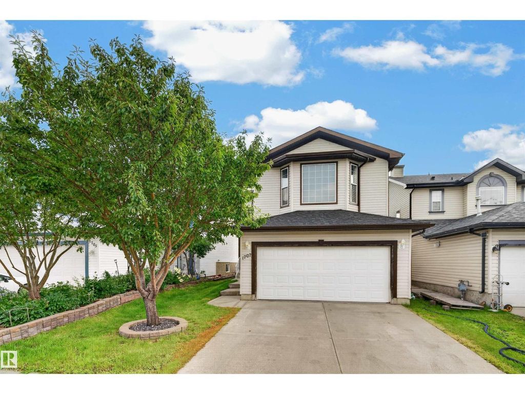 1707 37a Av Nw, Edmonton