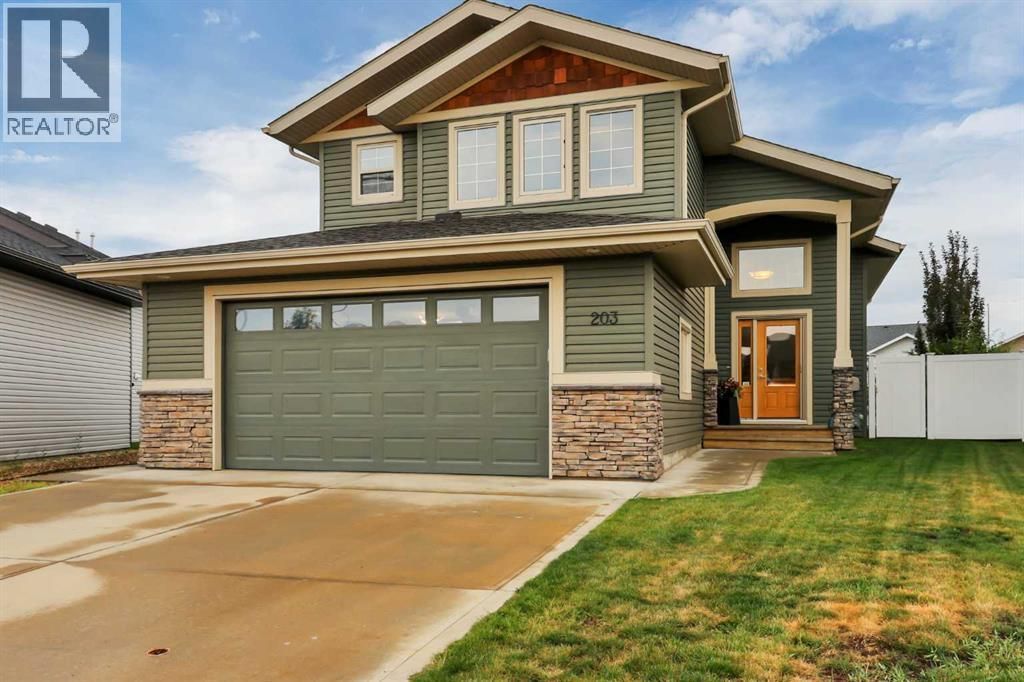 203 Cedar Square, Blackfalds