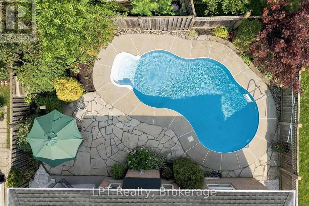 87 Darius Harns Drive, Whitby (brooklin)