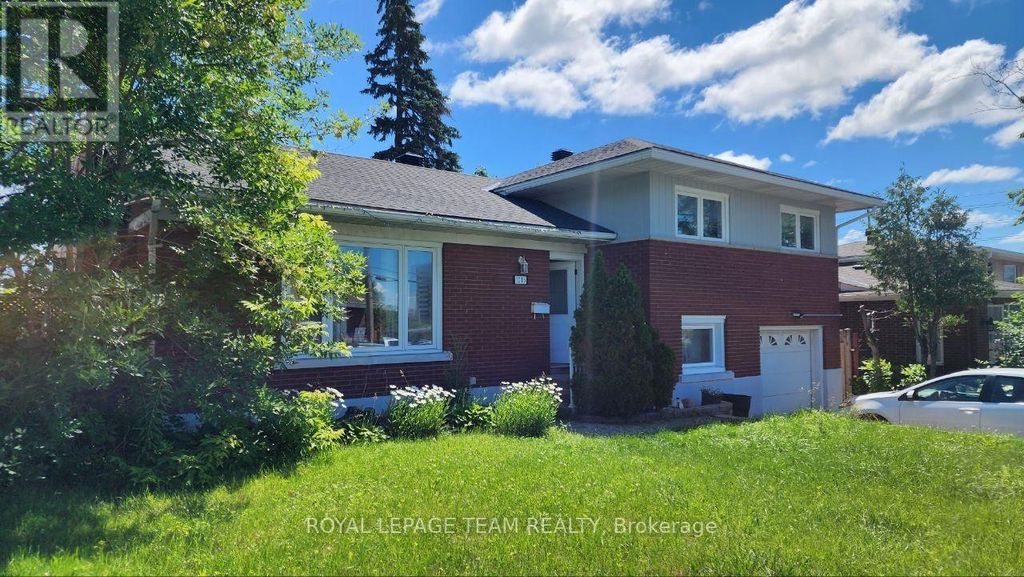 Upstrs - 1015 Pinecrest Road, Ottawa