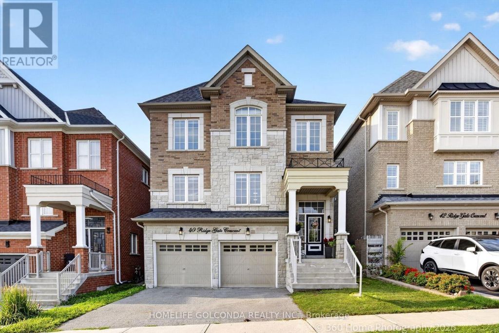 40 Ridge Gate Crescent, East Gwillimbury (mt Albert)