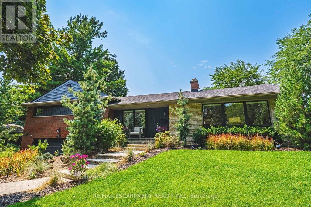 794 Falcon Boulevard, Burlington (lasalle)