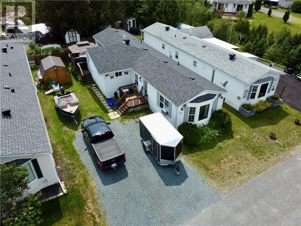 103 Corbin Avenue, Wahnapitae