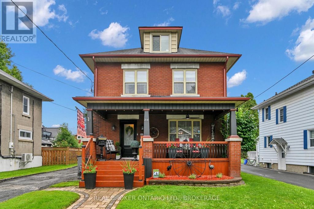 214 Fourth Street W, Cornwall