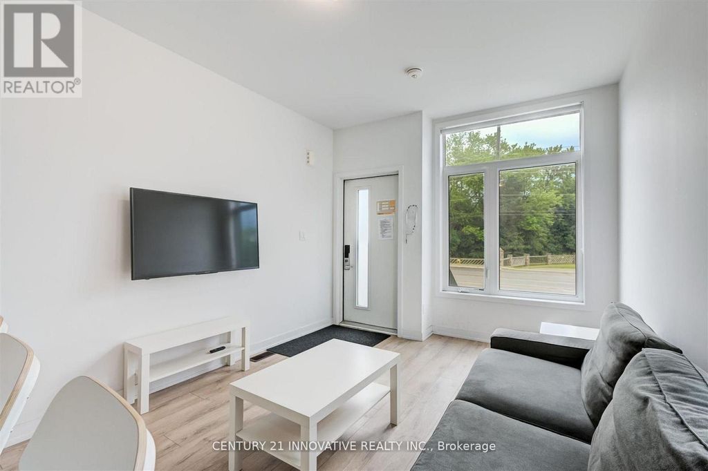 16 - 1720 Simcoe Street, Oshawa (samac)