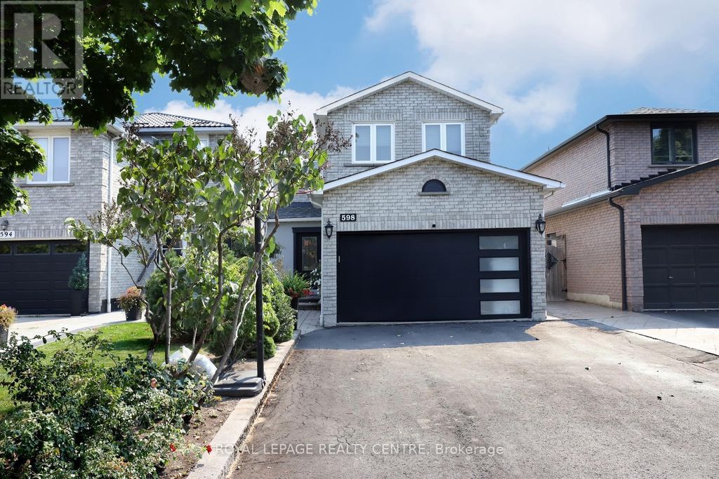 598 Pilcom Court, Mississauga (fairview)