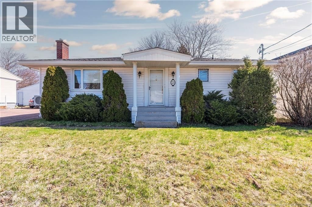 21 Mount Royal Boulevard, Moncton