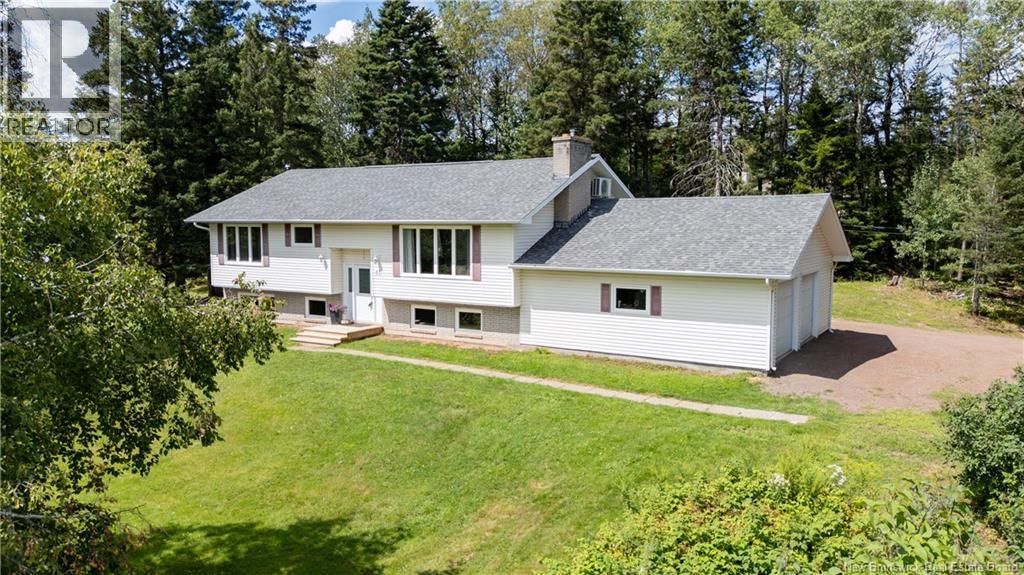 81 Queensway Drive, Moncton