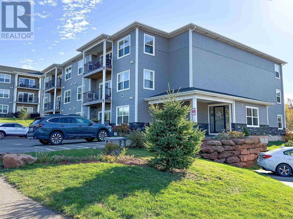 108 210 Shakespeare Drive, Stratford