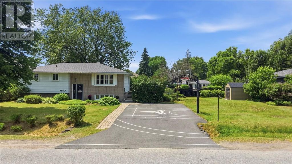 4663 Guy Avenue, Hanmer