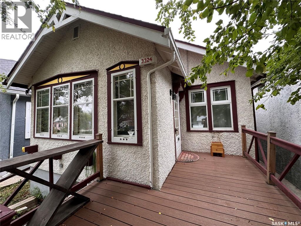 3324 College Avenue, Regina