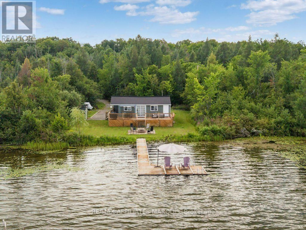 330 Forgotten Lane, Rideau Lakes