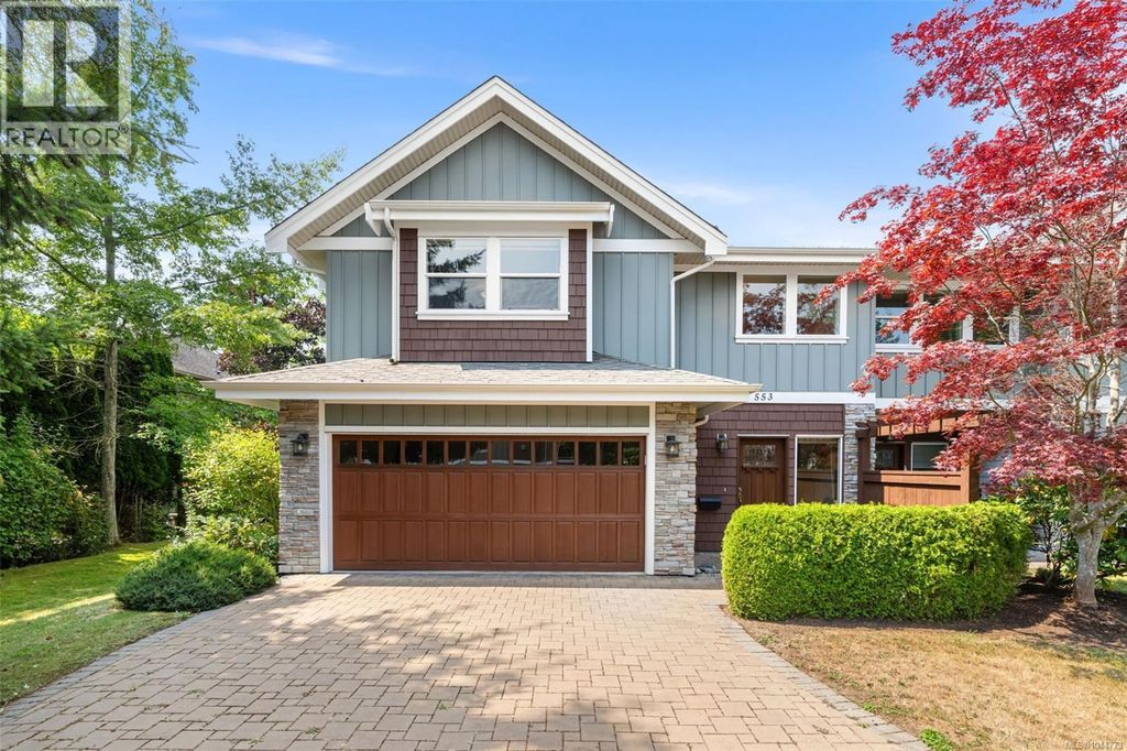 553 Heatherdale Lane, Saanich