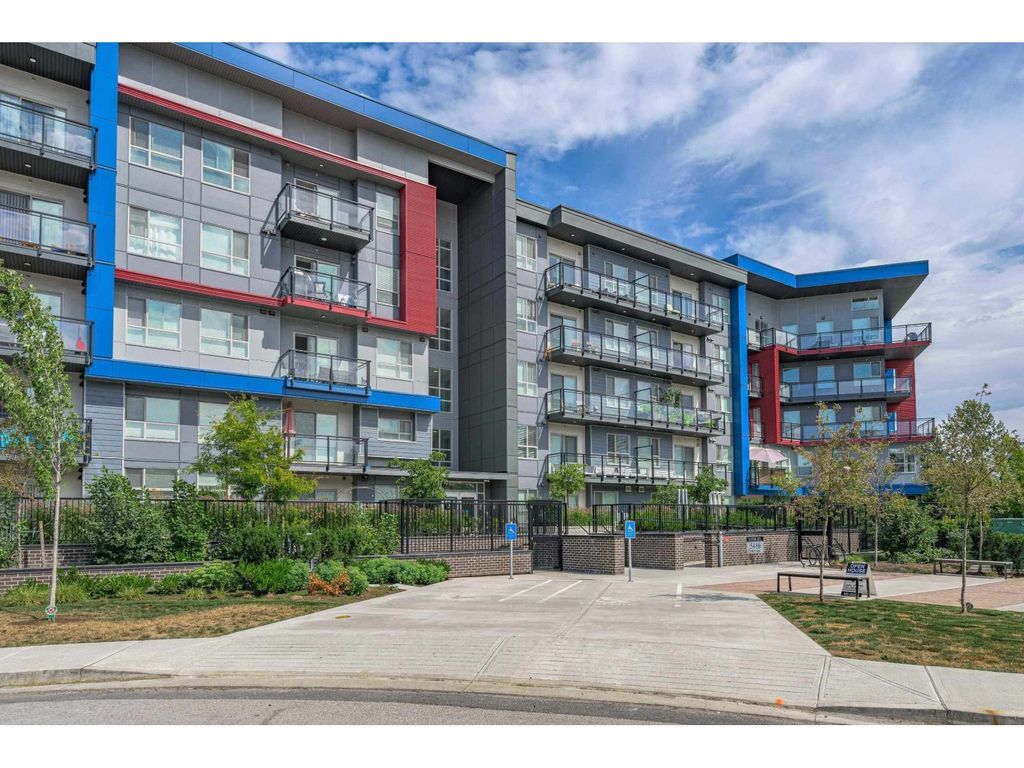 218 5486 199a Street, Langley