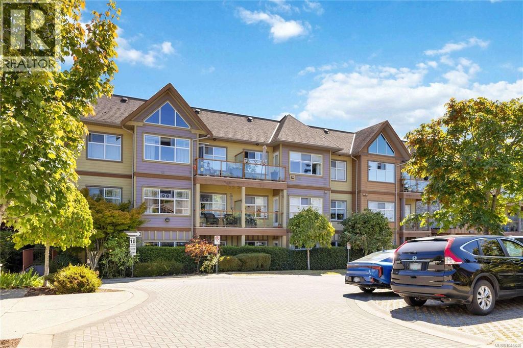 208 1959 Polo Park Crt, Central Saanich