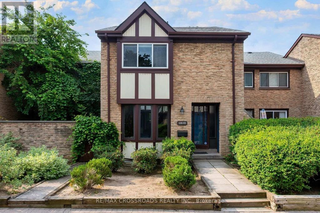 93 - 100 Burrows Hall Boulevard, Toronto (malvern)