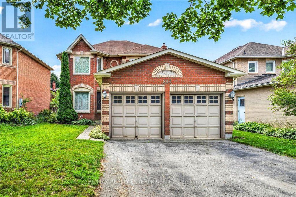 844 Hollander Road, Newmarket (gorham-College Manor)