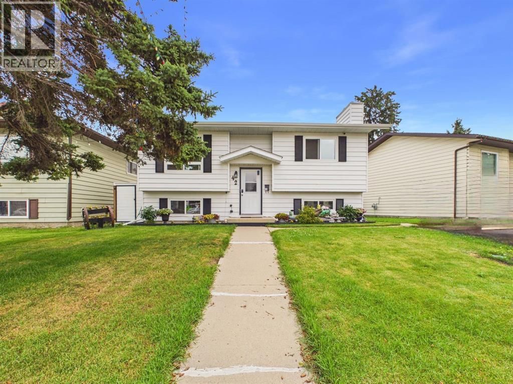 42 Greenham Drive, Red Deer