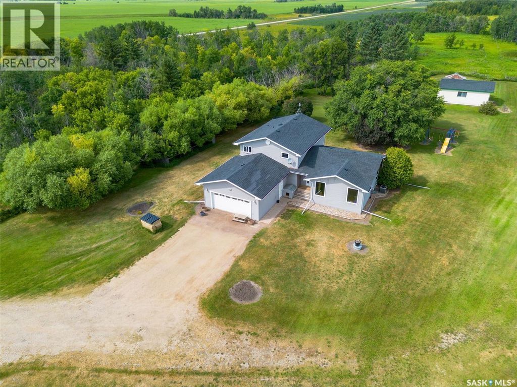 Seidle Acreage, Lakeside Rm No. 338