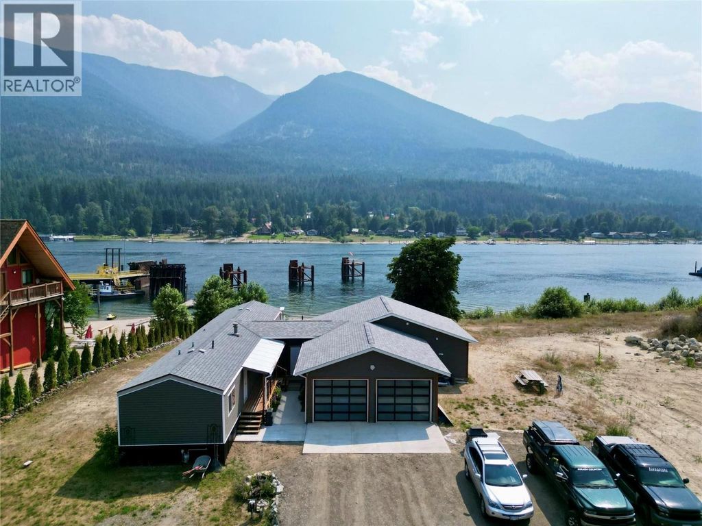 7920 Balfour Wharf Road, Balfour