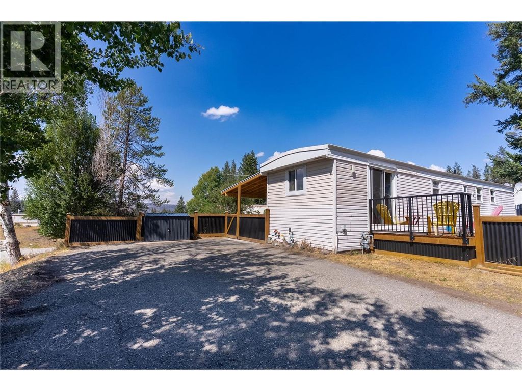3 Jade Court, Logan Lake