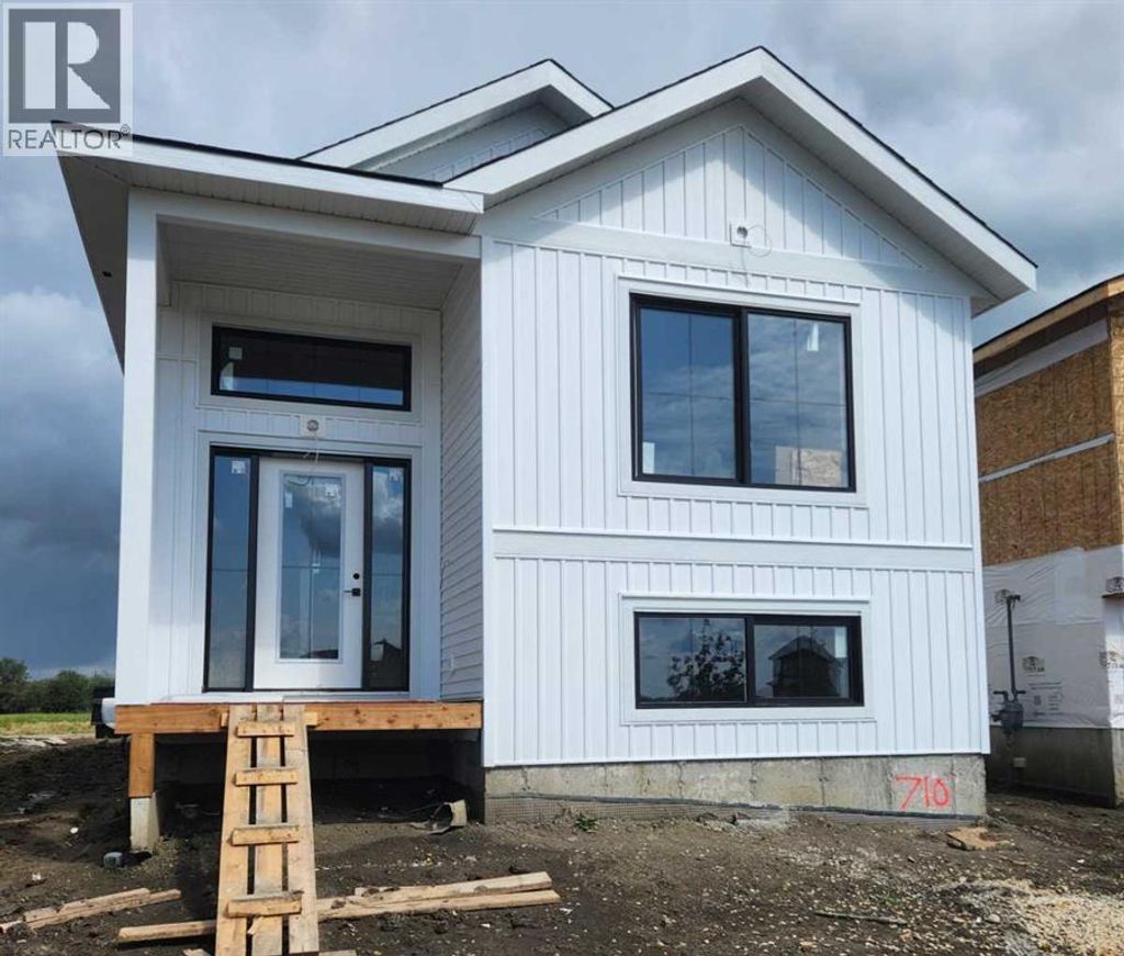 8646 Copperwood Road, Grande Prairie