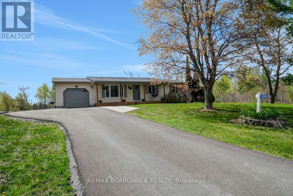 1505 7th Line, Beckwith