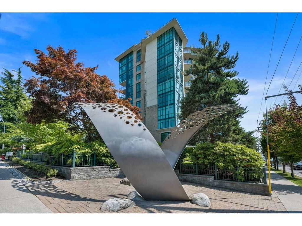 504 14824 North Bluff Road, White Rock